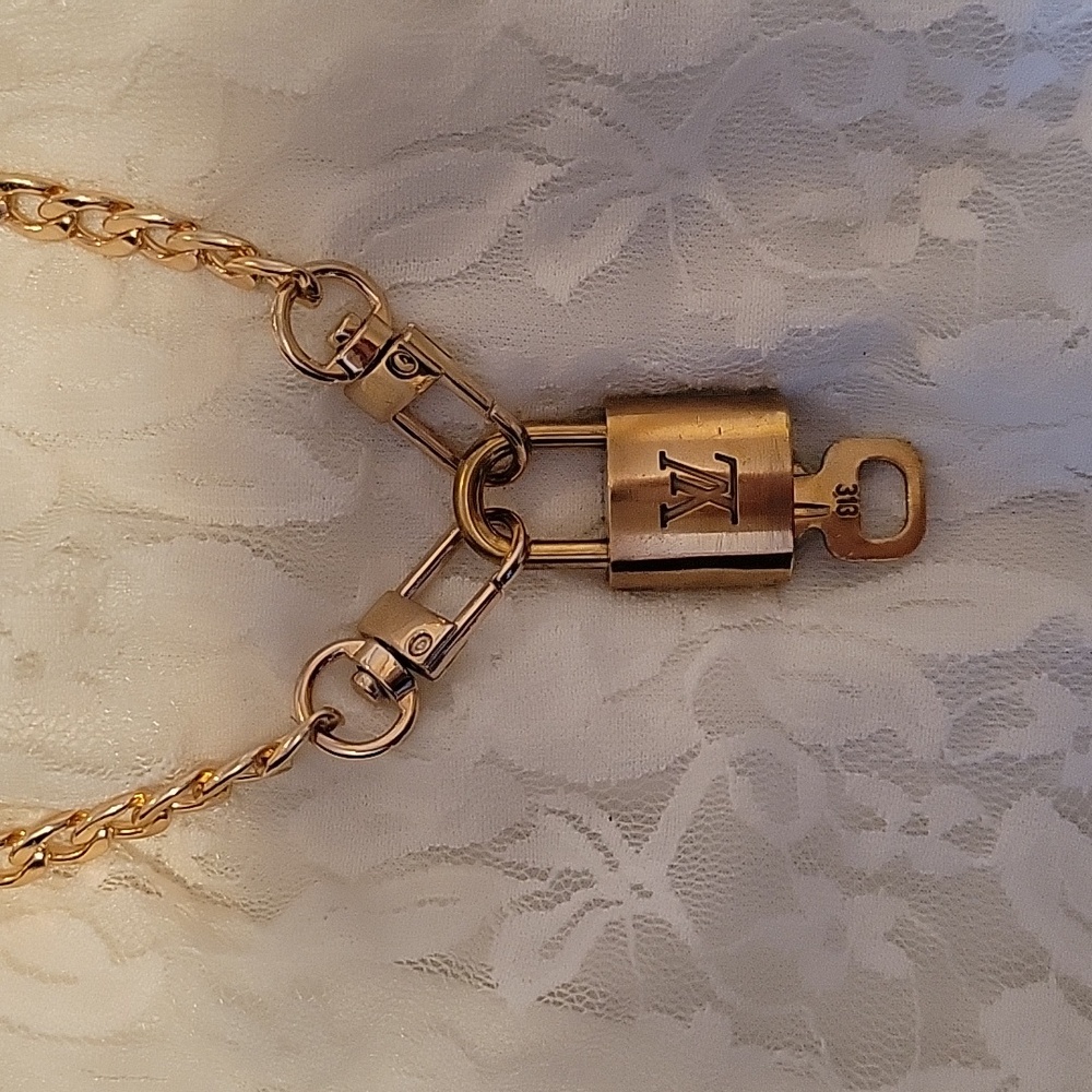 Louis Vuitton lock and key with chain#313